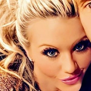 Meet your Posher, Courtney